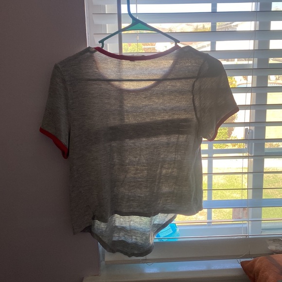 Grey shirt with red lines - Picture 2 of 2